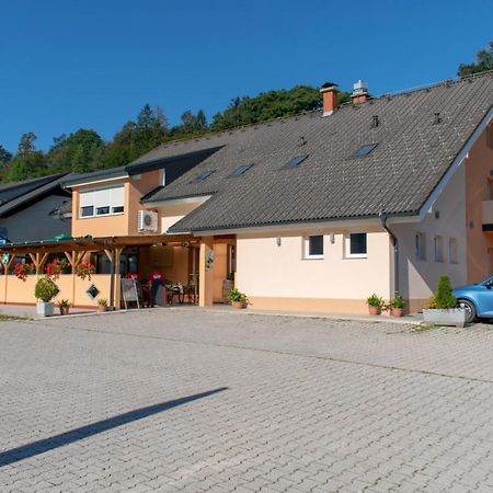 Hisa Izabela Otel Muta Dış mekan fotoğraf